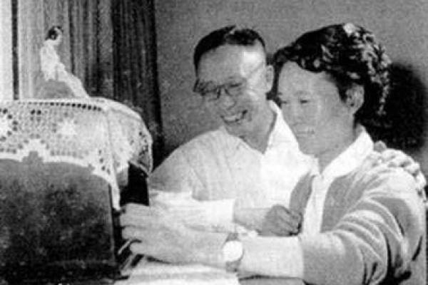 溥仪八字中的玄机：皇帝背后的命运轨迹