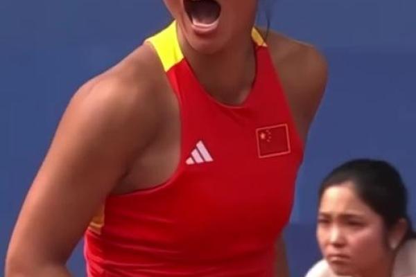 李娜八字命理揭秘：如何影响她的网球辉煌？