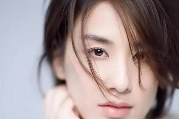 蛇羊组合：揭秘婚姻中的完美搭配