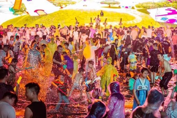 全球狂欢盛宴：探寻世界节日名俗的五彩斑斓