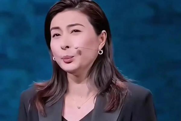 郭晶晶八字揭秘：命运轨迹与人生智慧的深度分析