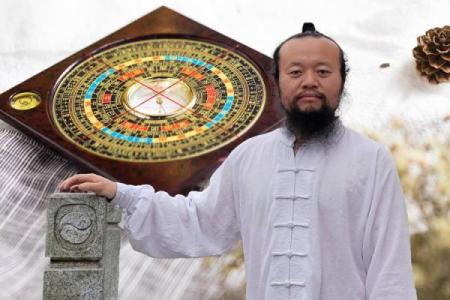 风水大师揭秘：真正的风水高手，为何离不开这一神秘盘罗绝技？