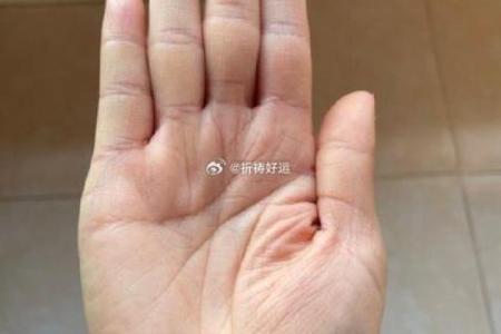 老公手相透露惊人秘密：女人为何害怕他的掌心？
