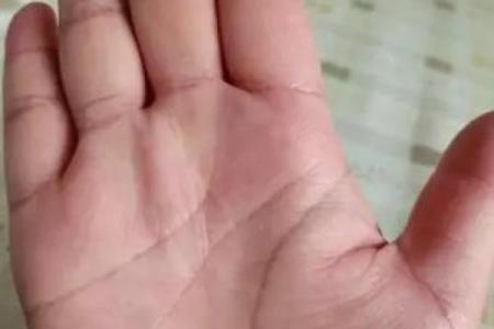 海浪中的手相奥秘：揭秘漂流过海的手纹秘密